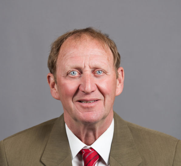 Male corporate headshot taken at JPH Studio